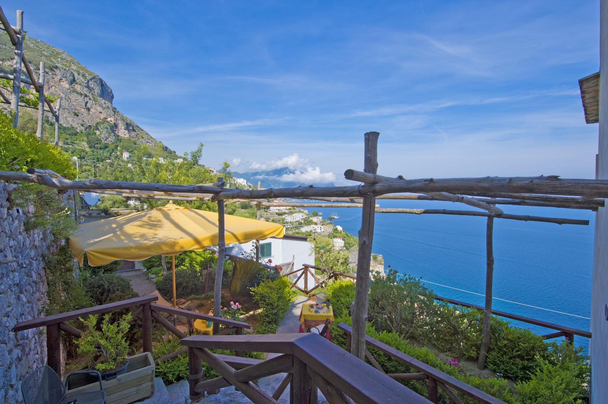 Vista Exterior L'Antico Borgo dei Limoni