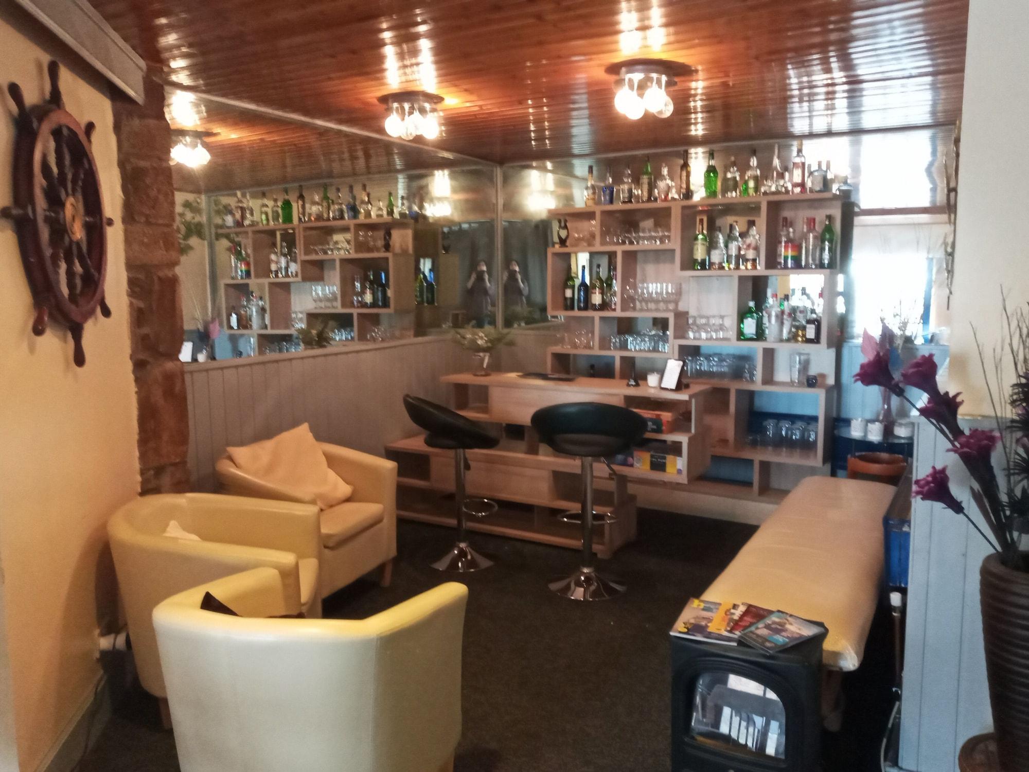 Bar/Salón The Folly Hotel