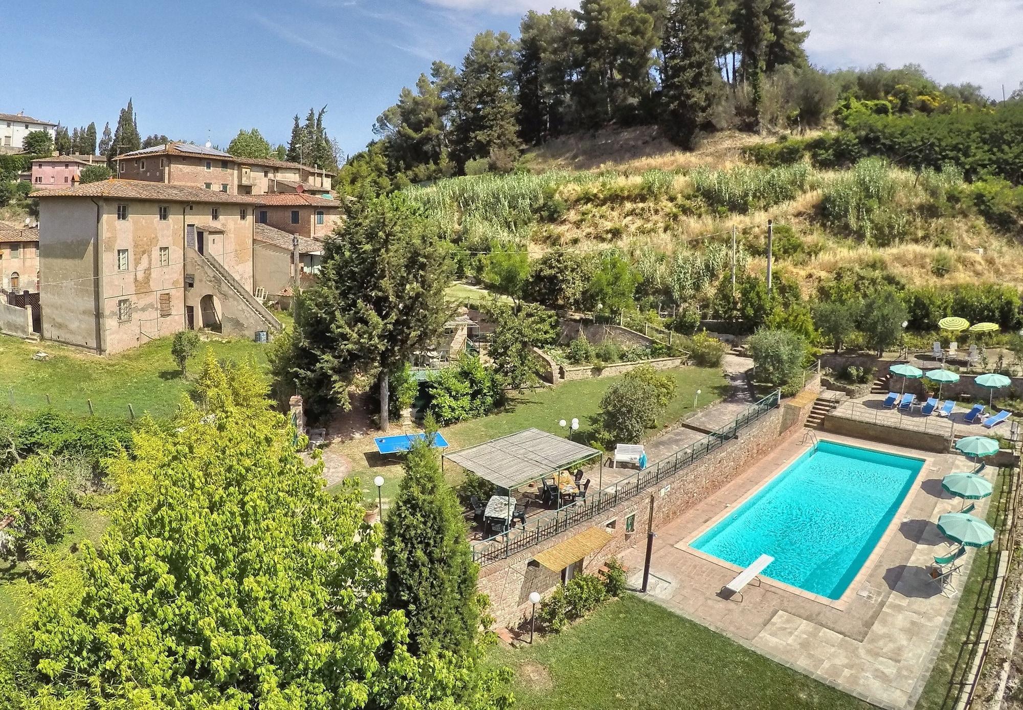 Varios Borgo di Alica