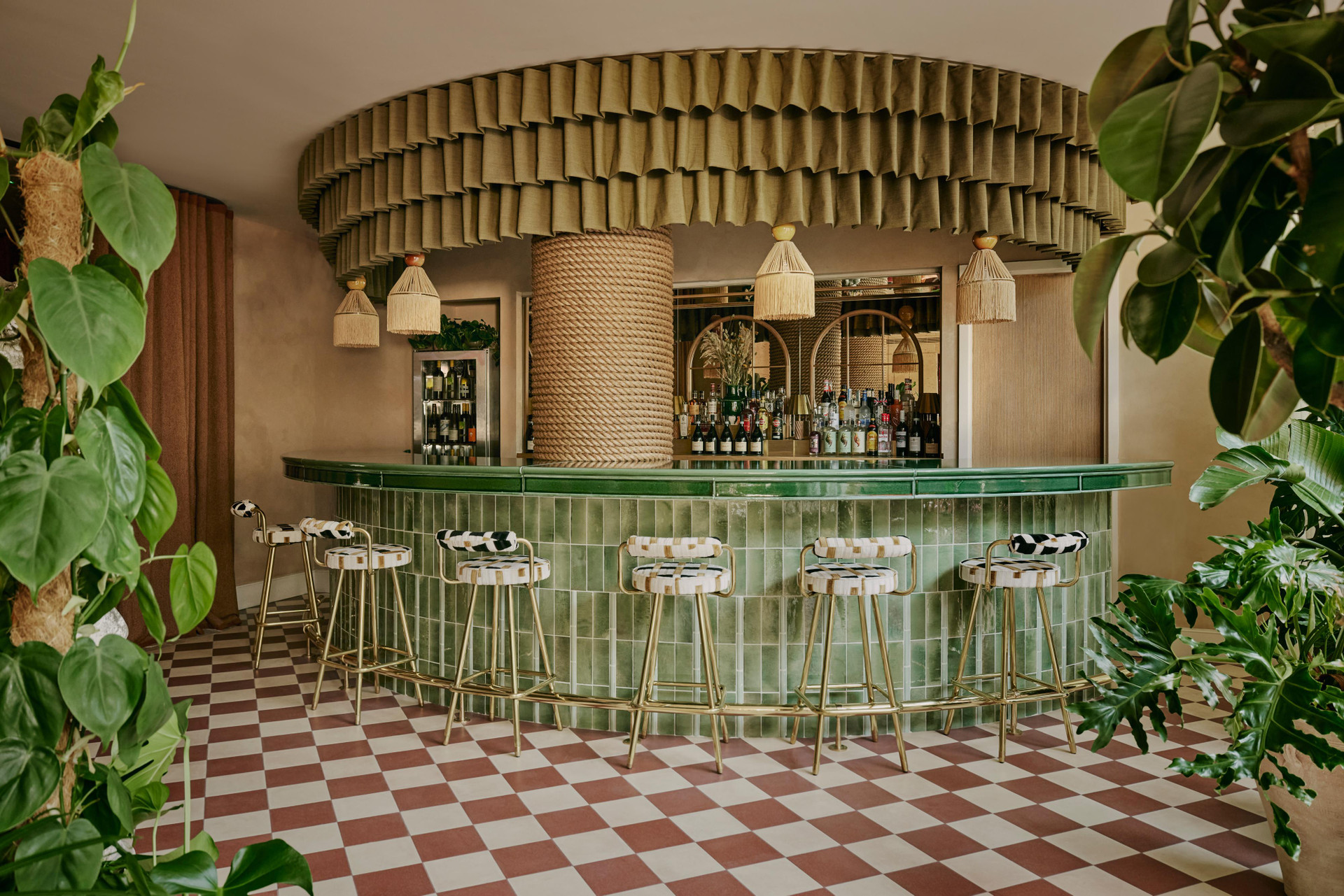 Bar/Salón Ember Locke Kensington