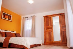 Alquiler Vacacional - House complete with kitchen, rooftop, billiard table, bath & jacuzzi