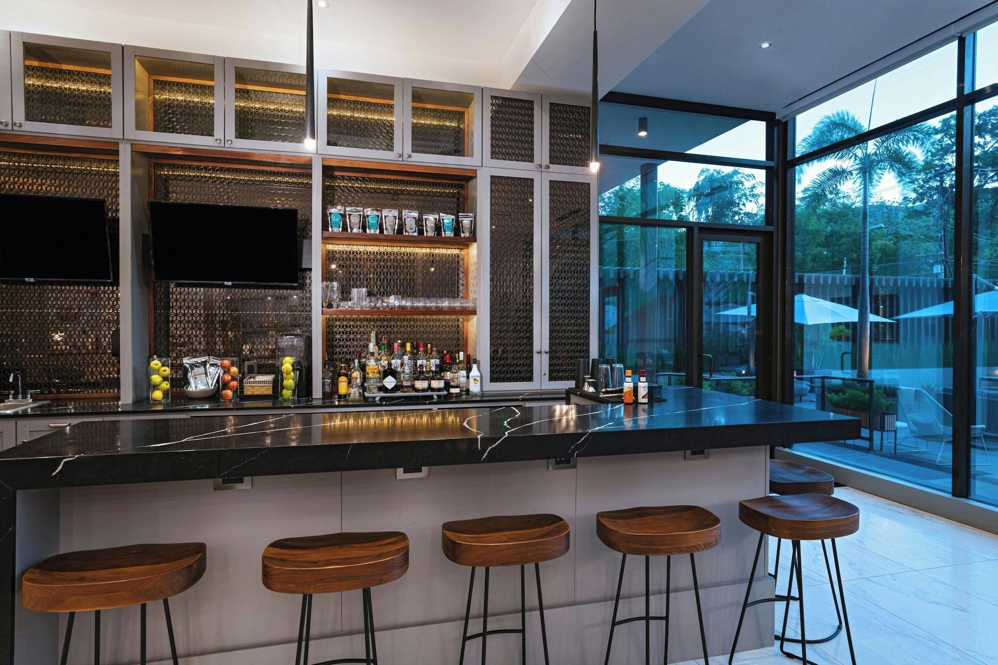 Vista Lobby The BRIX, Autograph Collection