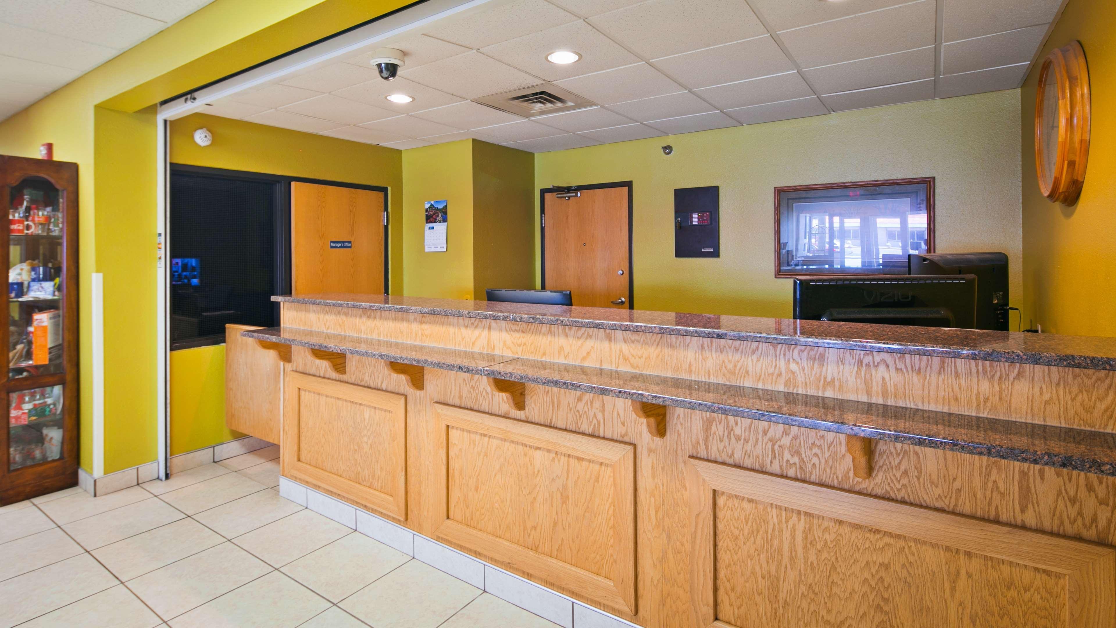 Vista Lobby Best Western Of Huron