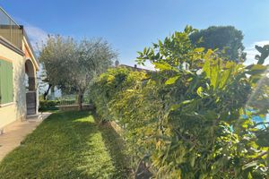 Alquiler Vacacional - Luxury villa with swimming pool and lake view