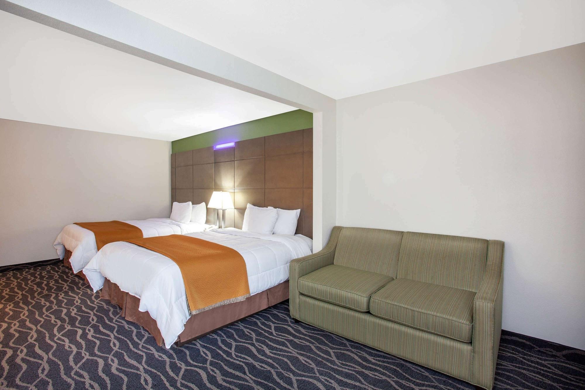 Habitación Travelodge Inn & Suites by Wyndham Anaheim on Disneyland Dr