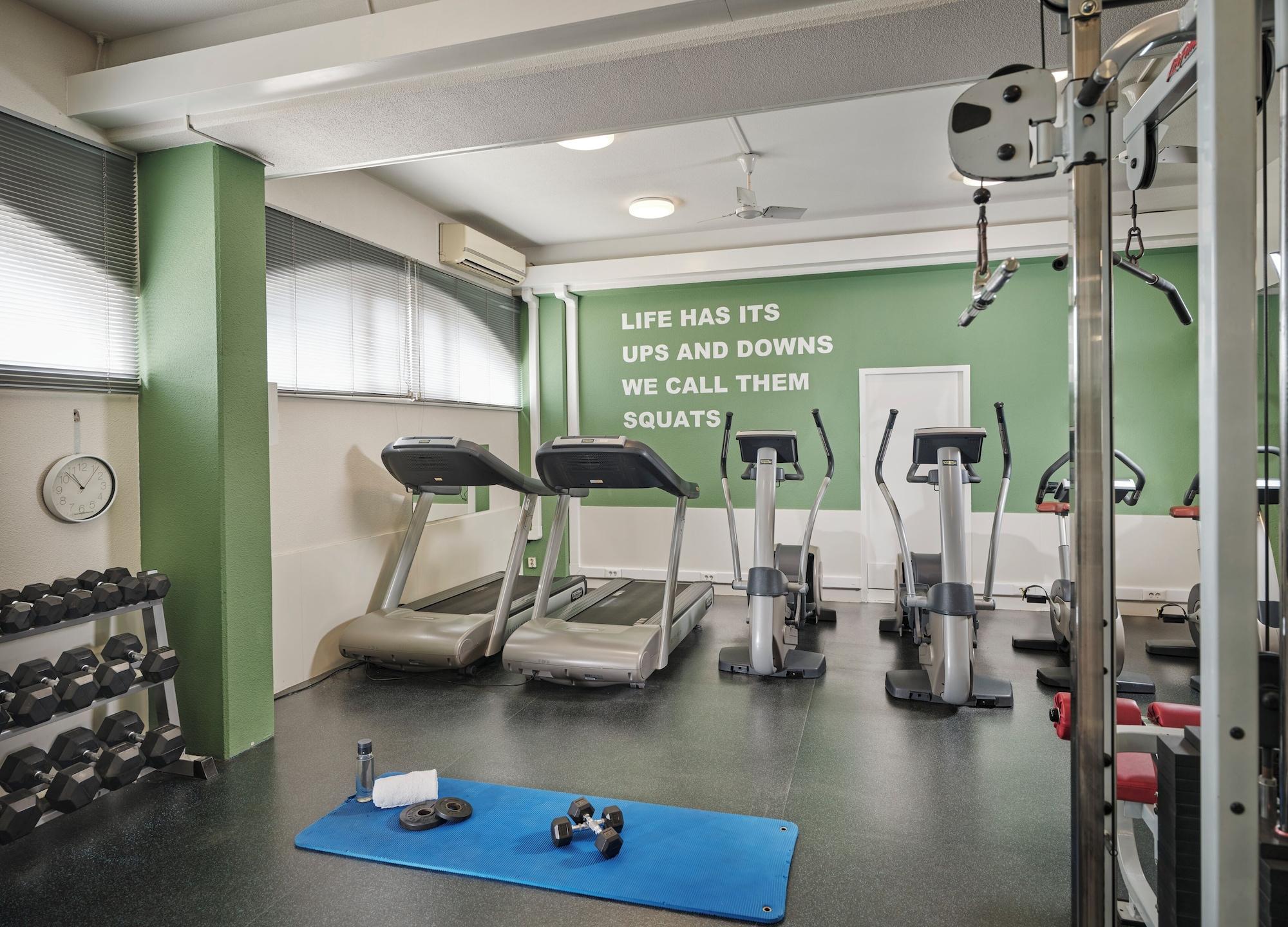 Gimnasio Carlton Oasis Hotel