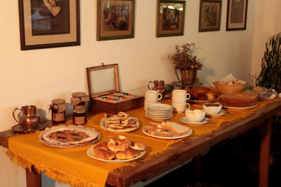 Varios Hosteria El Colonial
