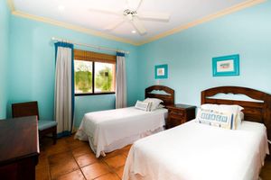 Alquiler Vacacional - Elegant 3BR Beachfront Condo with Spacious Interior, Ocean-View Terrace & Direct Access to Playa Flamingo