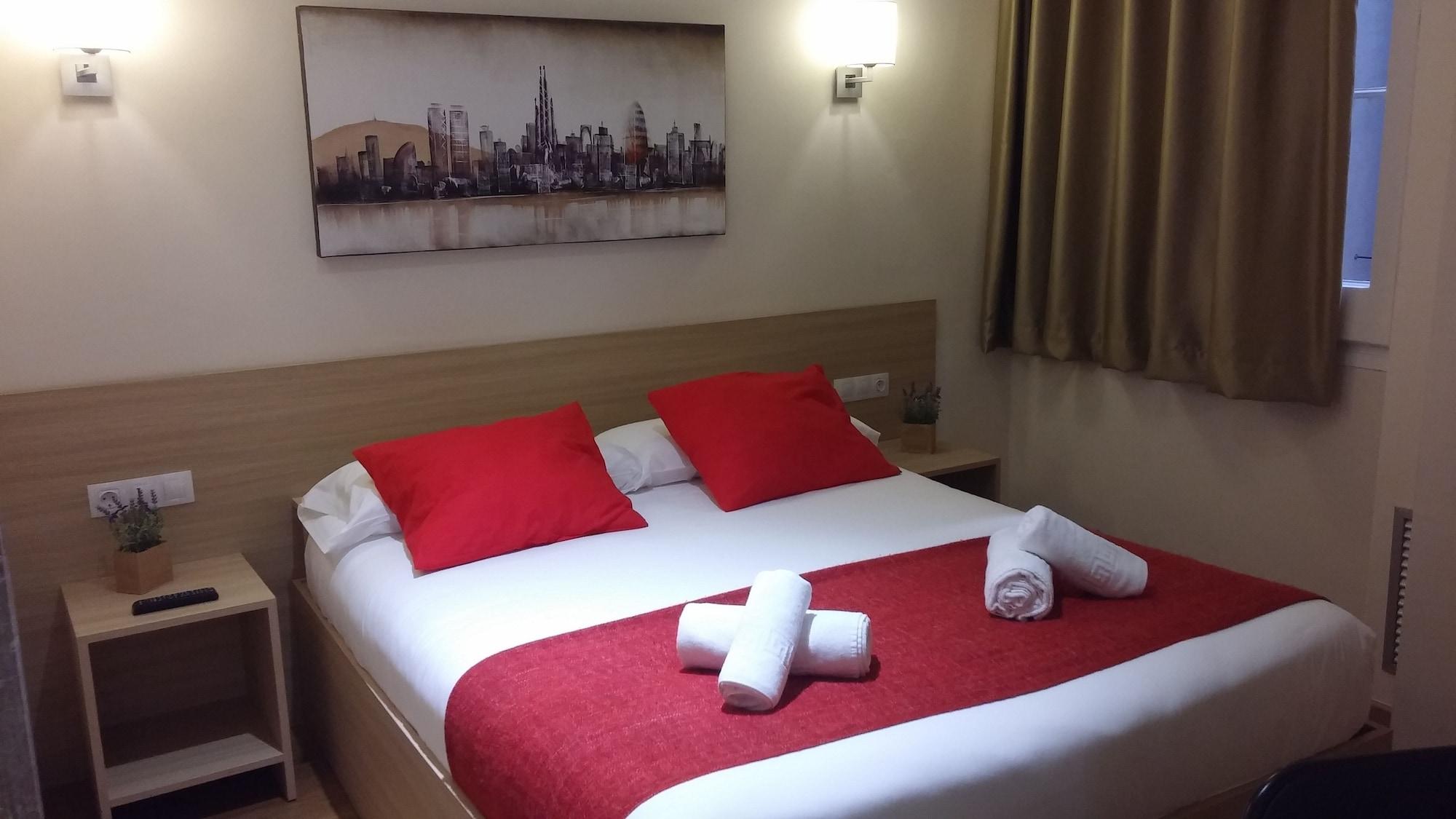 Varios Hostal Barcelona Travel