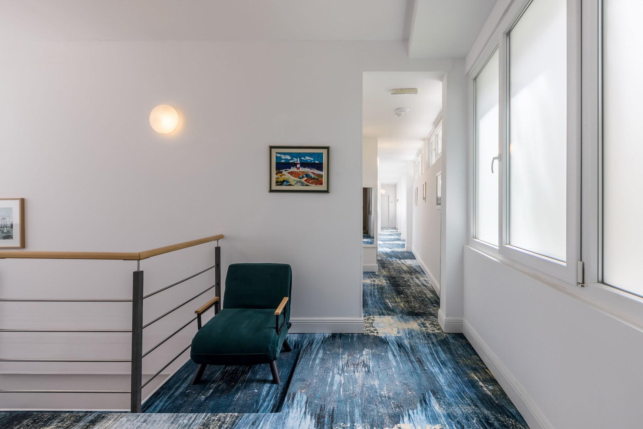 Vista Lobby Annex building Art hotel