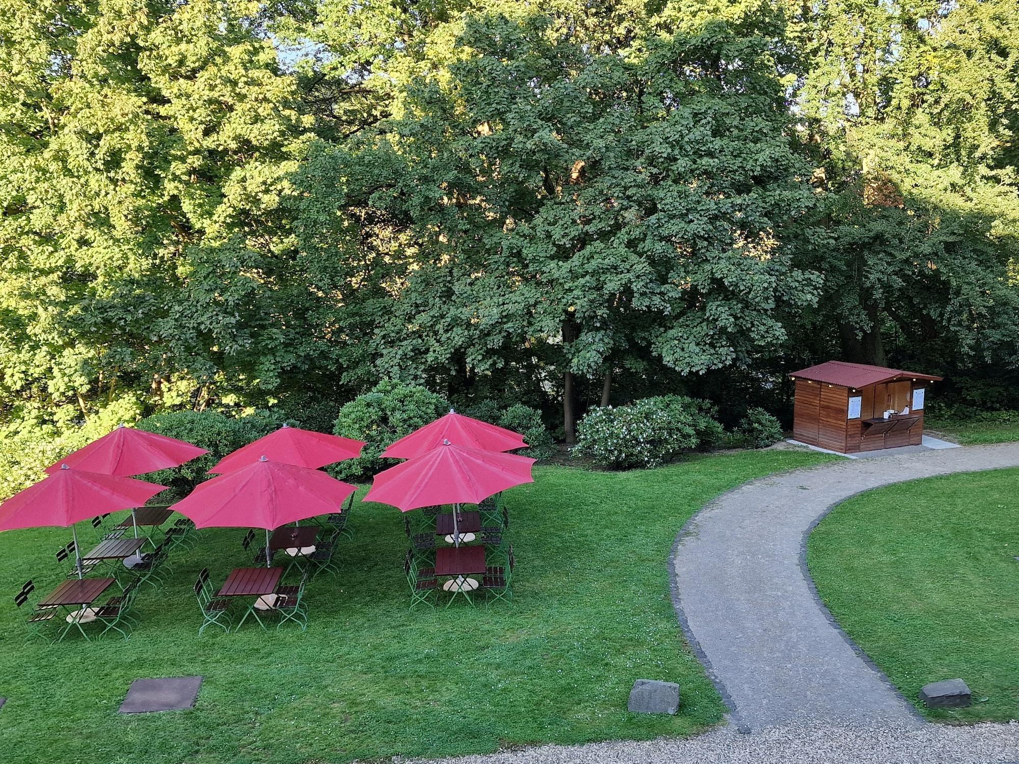 Vista Exterior Kardinal Schulte Haus