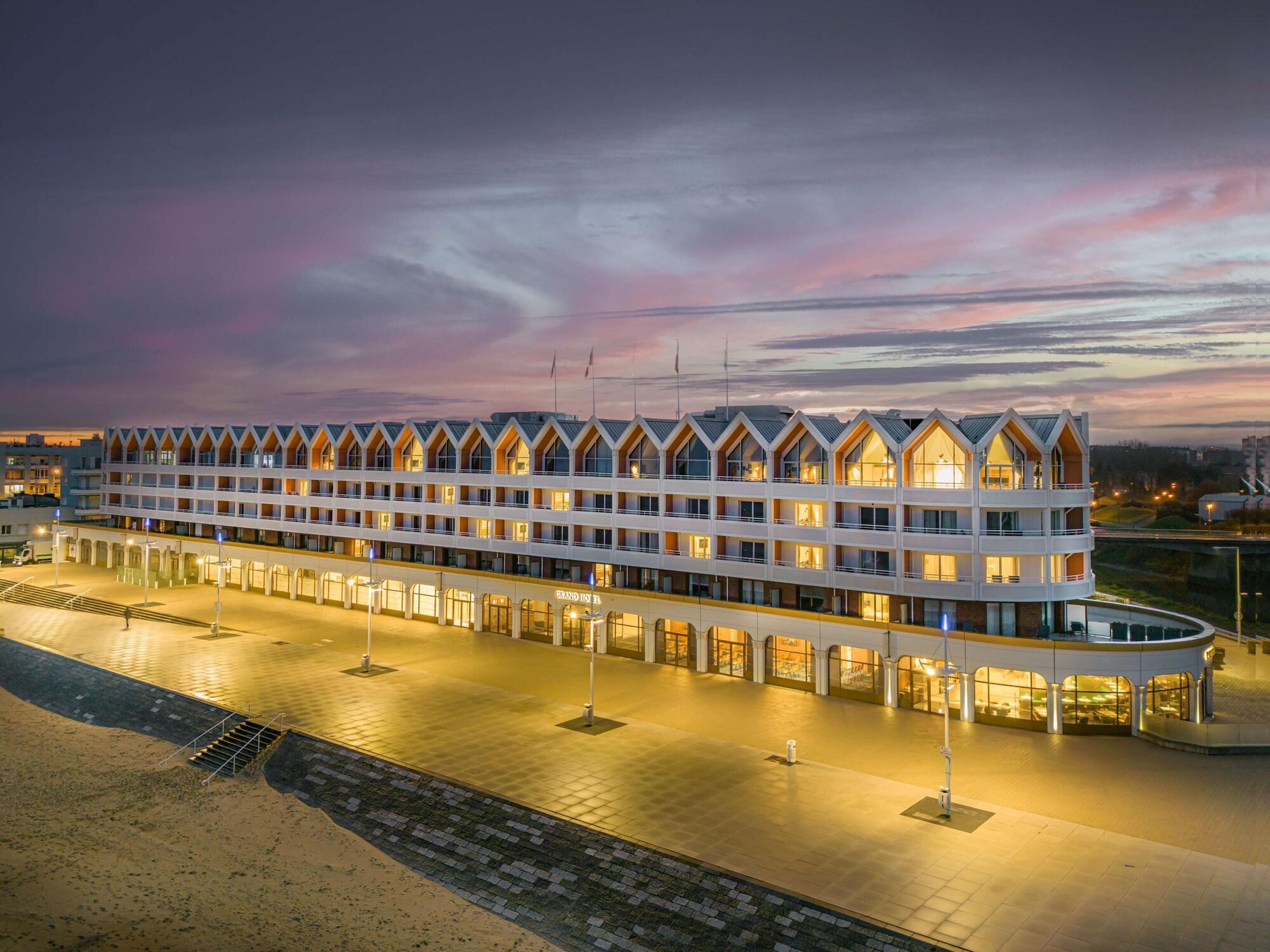 Vista Exterior Radisson Blu Grand Hotel & Spa, Malo-Les-Bains