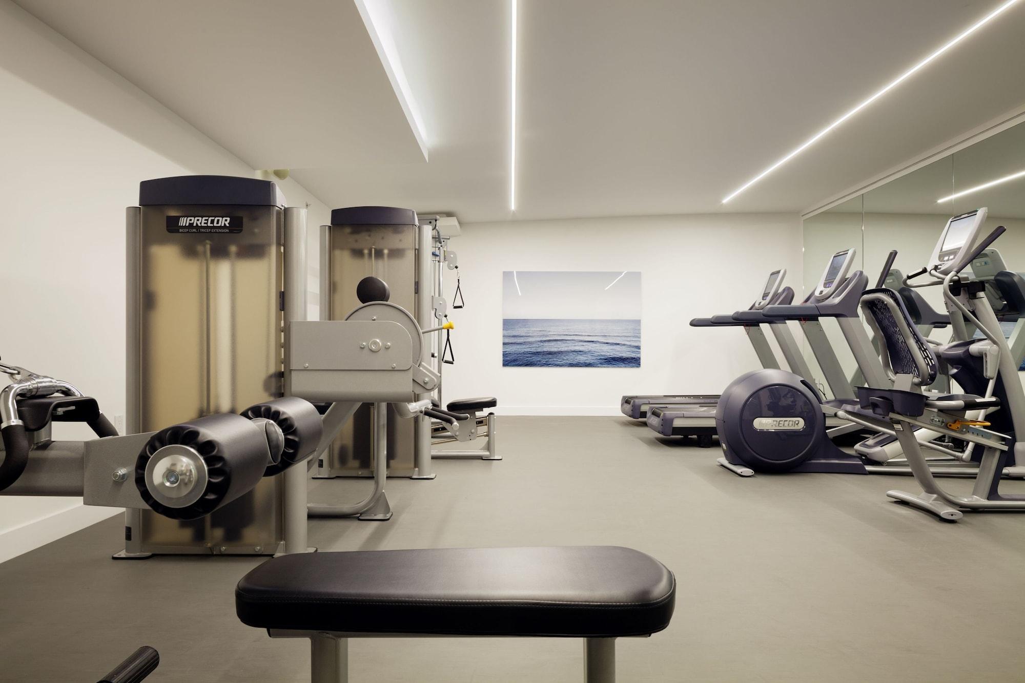 Gimnasio AKA Beverly Hills
