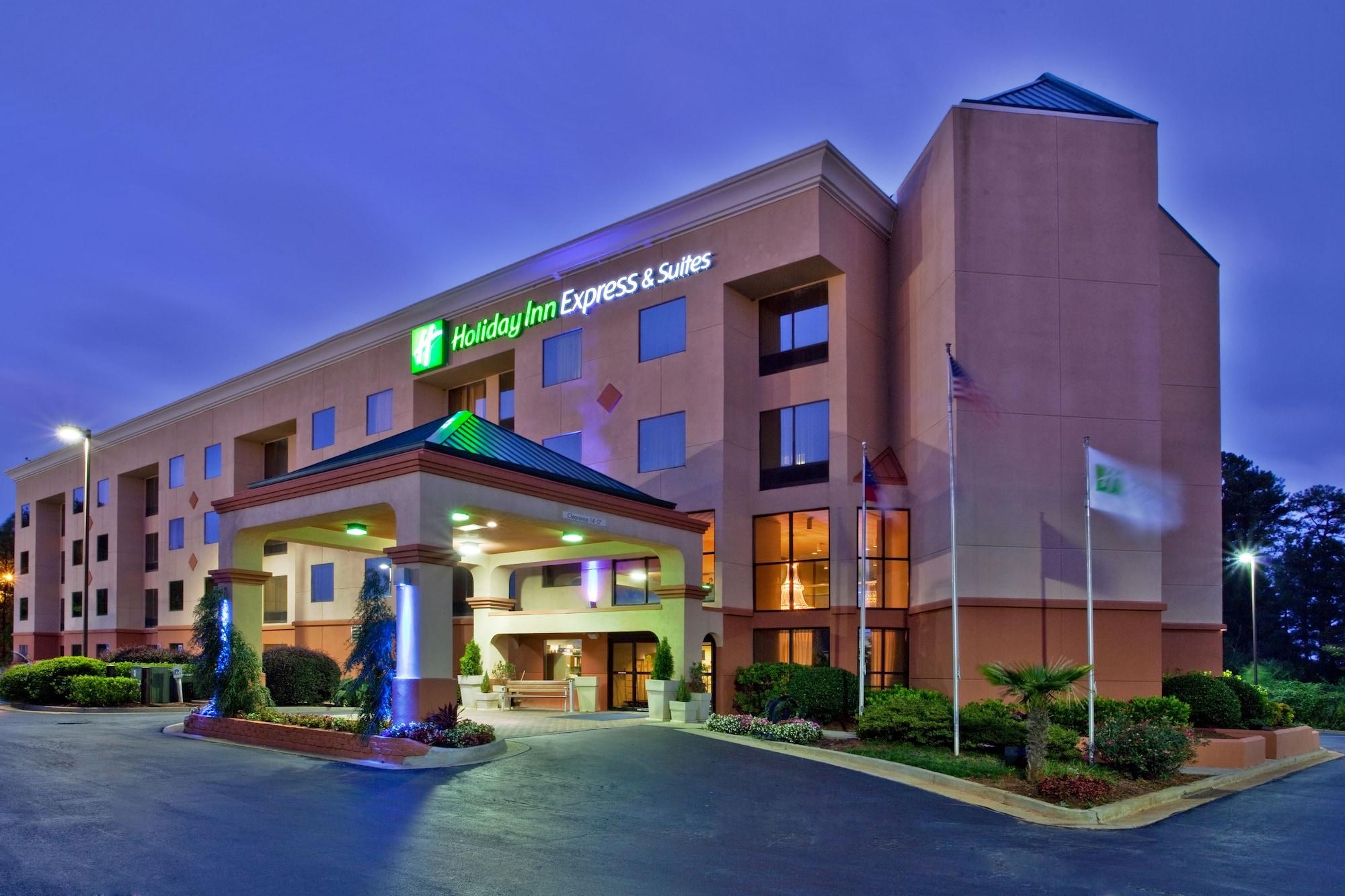 Vista Exterior Holiday Inn Express Hotel & Suites by IHG