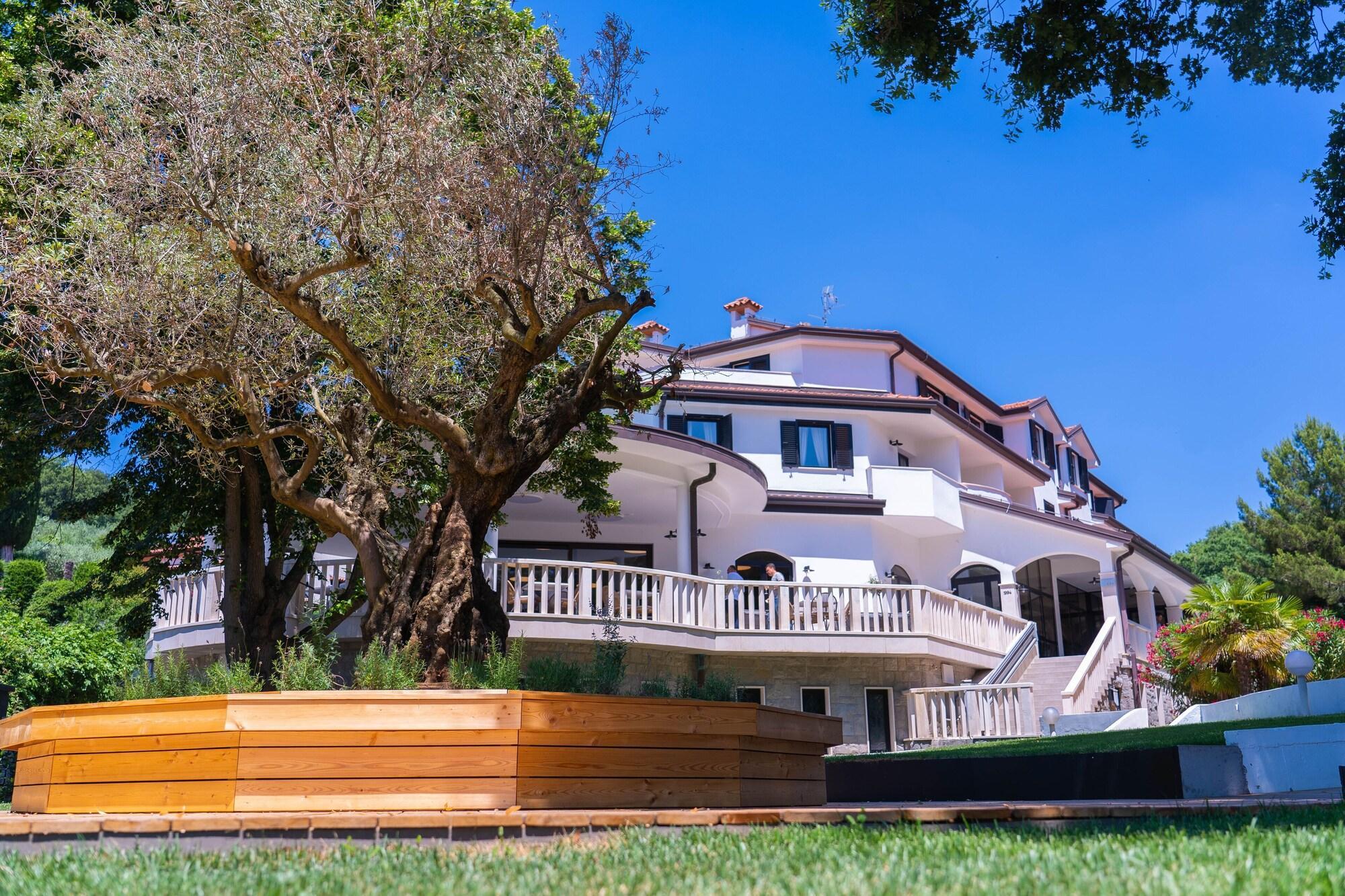 Vista Exterior Hotel Ortus Residence