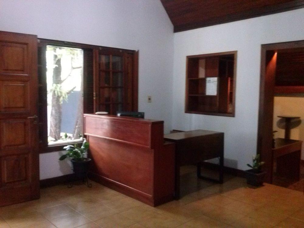 Vista Lobby Petit Hotel Caraguata