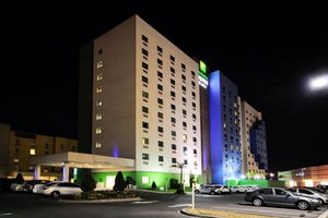 Hospedagens - Holiday Inn Express Hotel & Suites Toluca Zona Aeropuerto by IHG