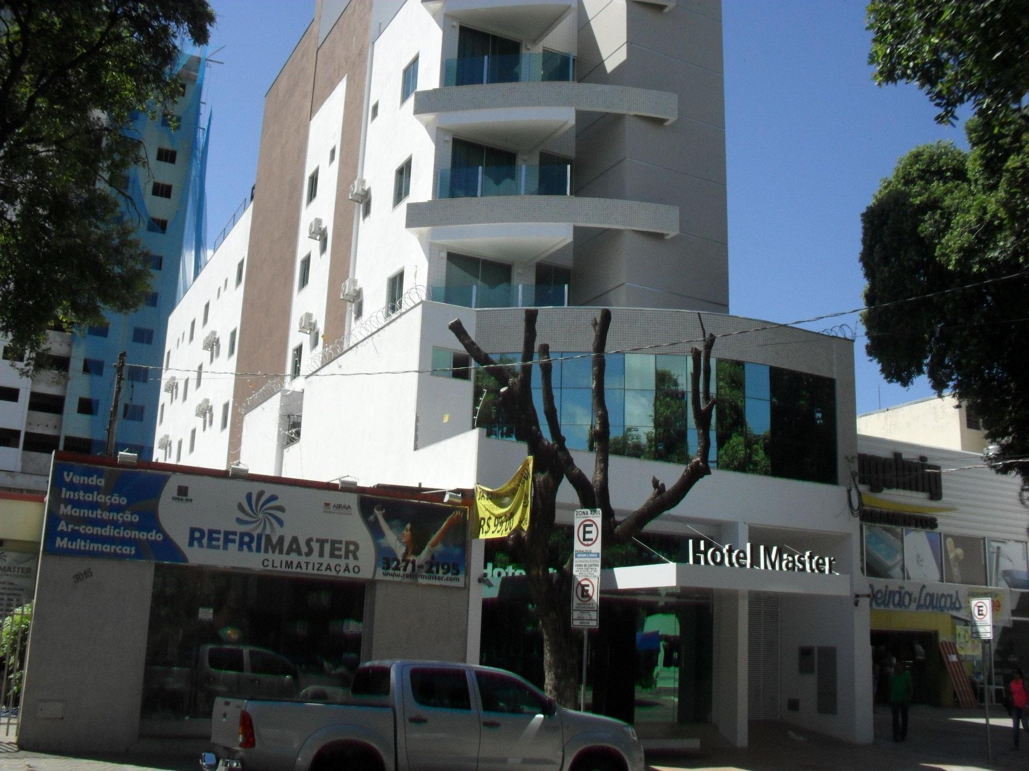 Vista Exterior Hotel Master
