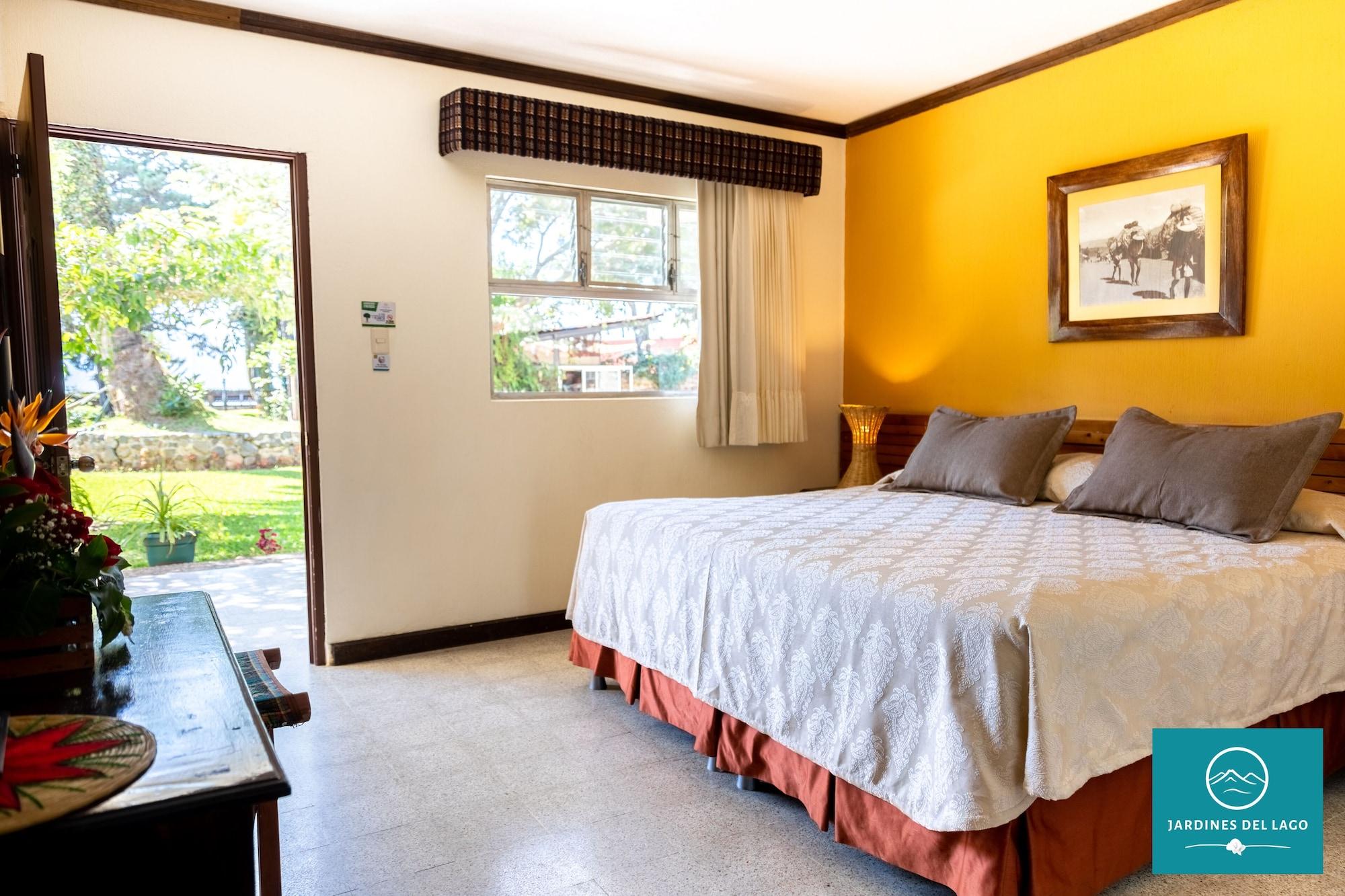 Habitación Hotel y Centro de Convenciones Jardines del Lago