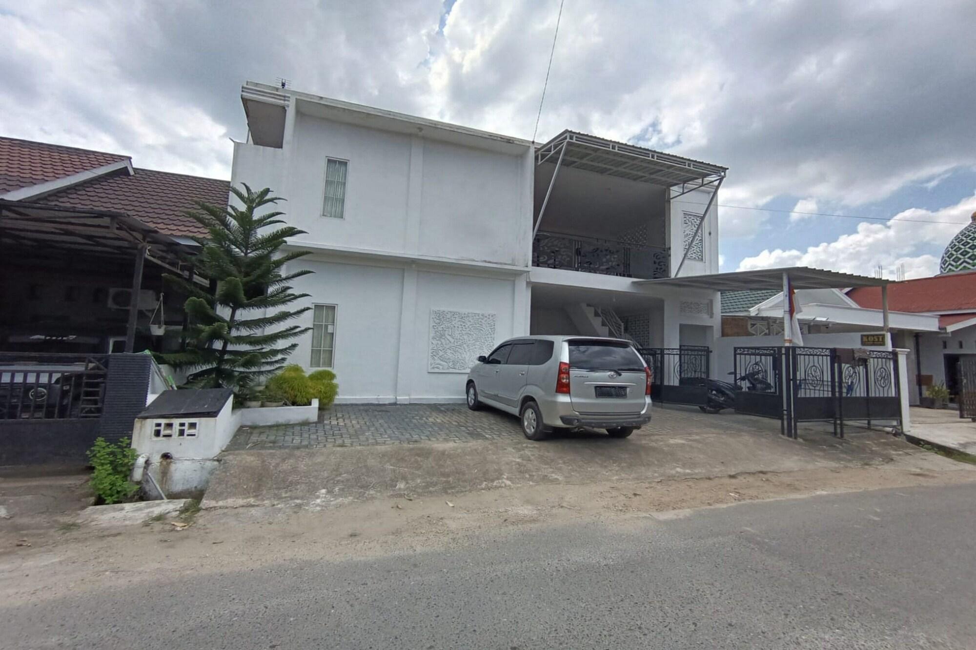Varios Hotel O Gr Kost Kaladan