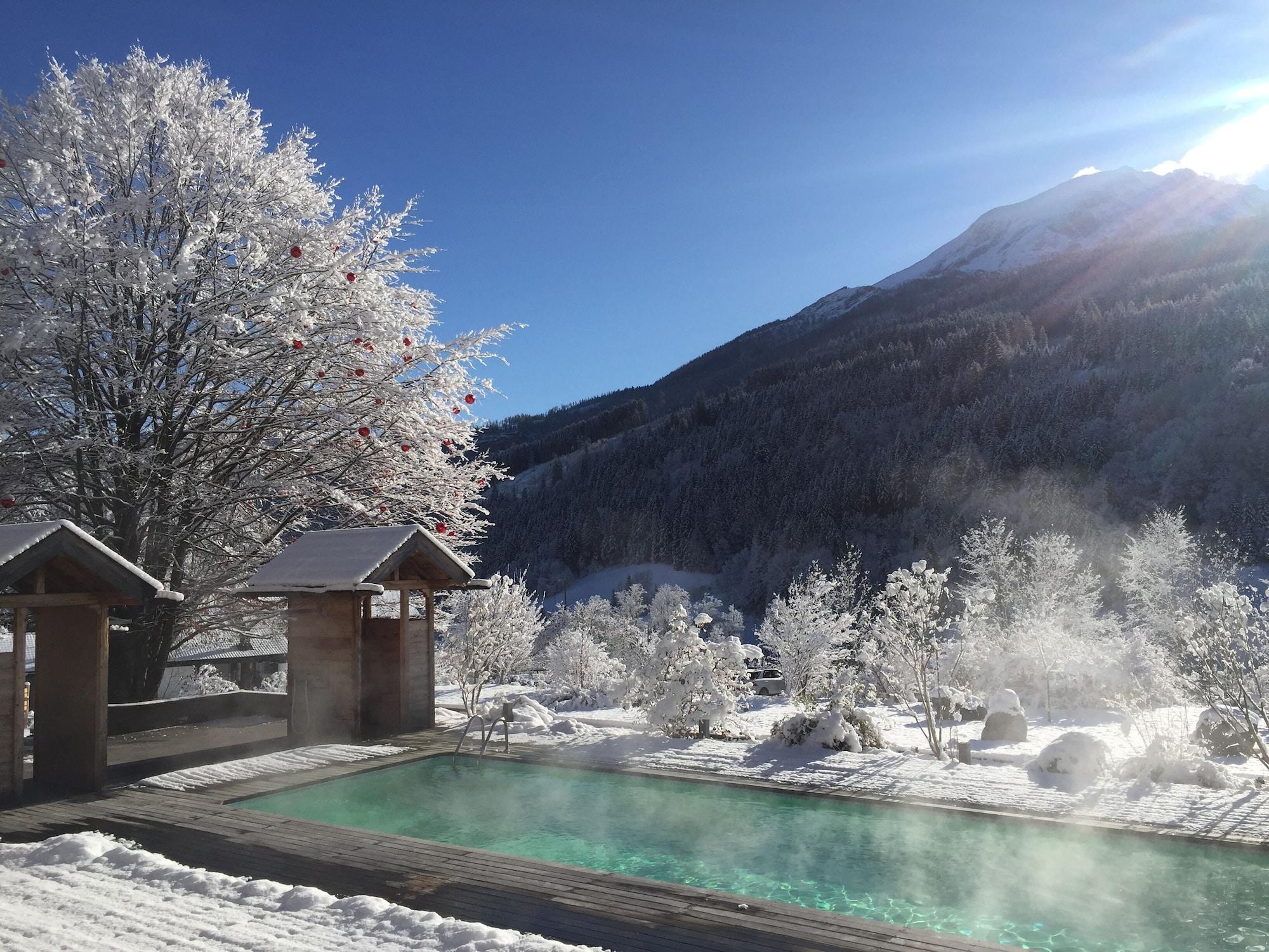 Vista Piscina Berghotel Rehlegg
