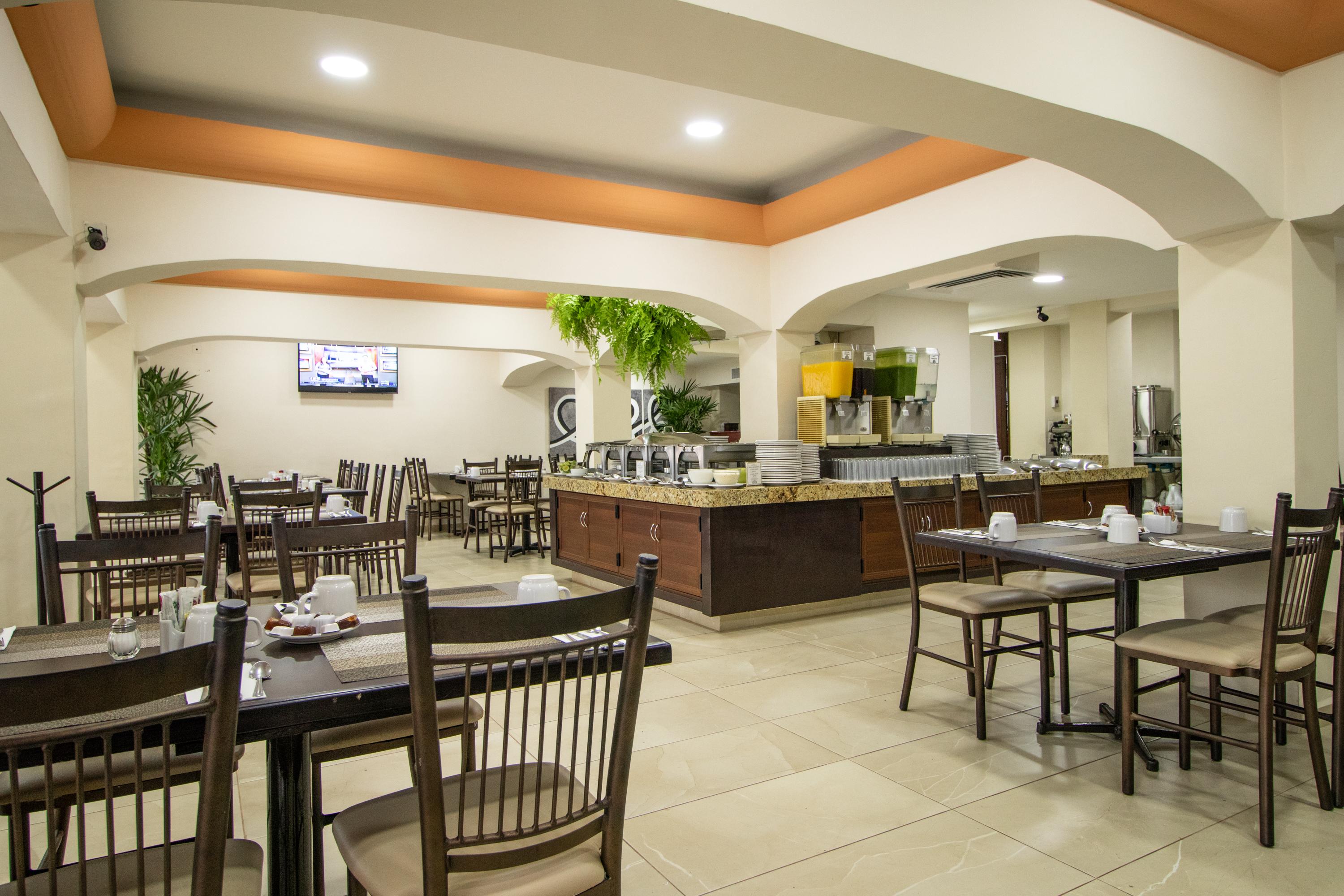 Restaurant Howard Johnson by Wyndham Veracruz