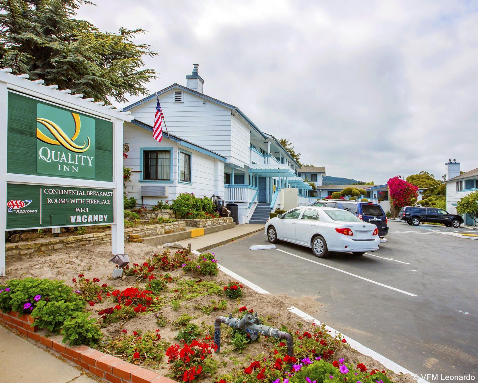 Vista Exterior Arbor Inn Monterey