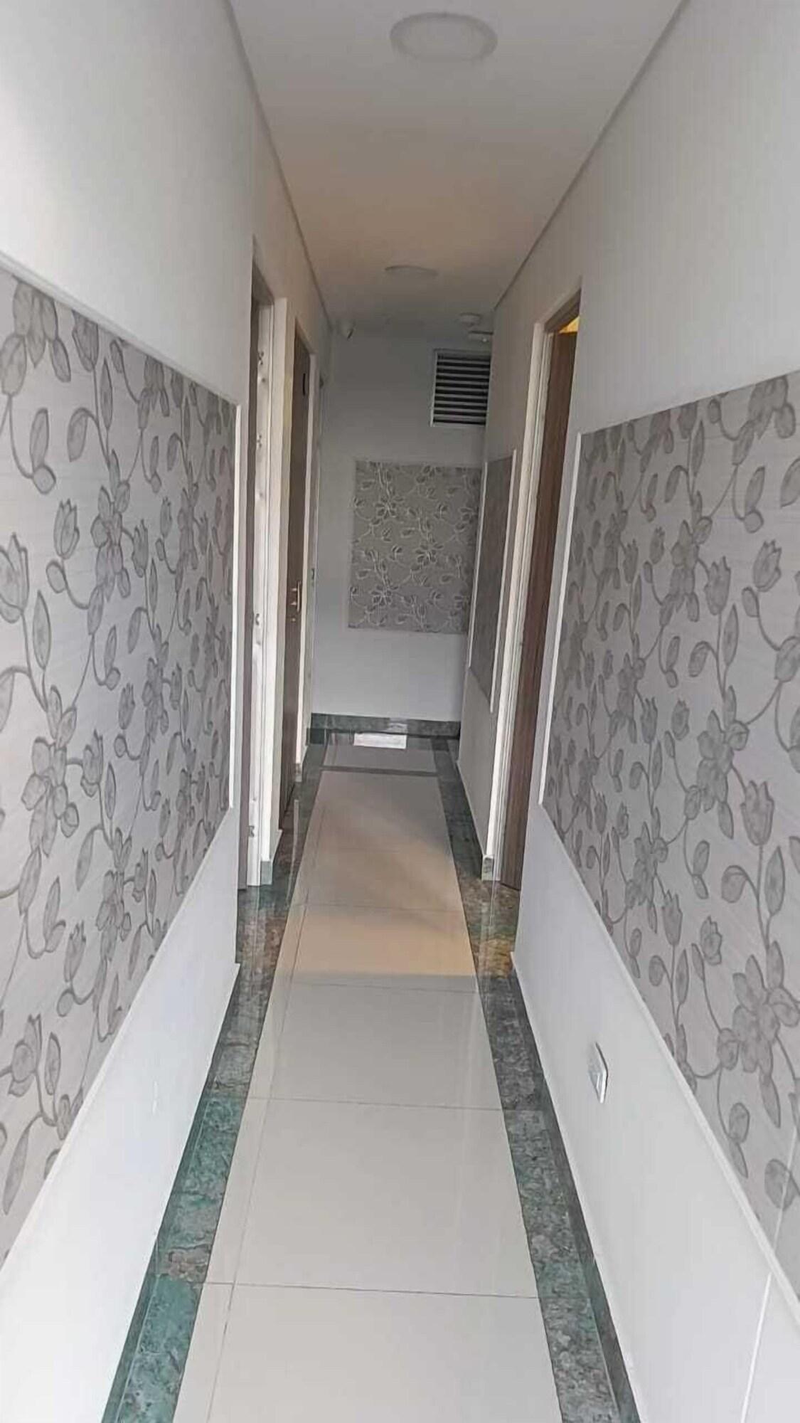 Varios New Hotel Vip