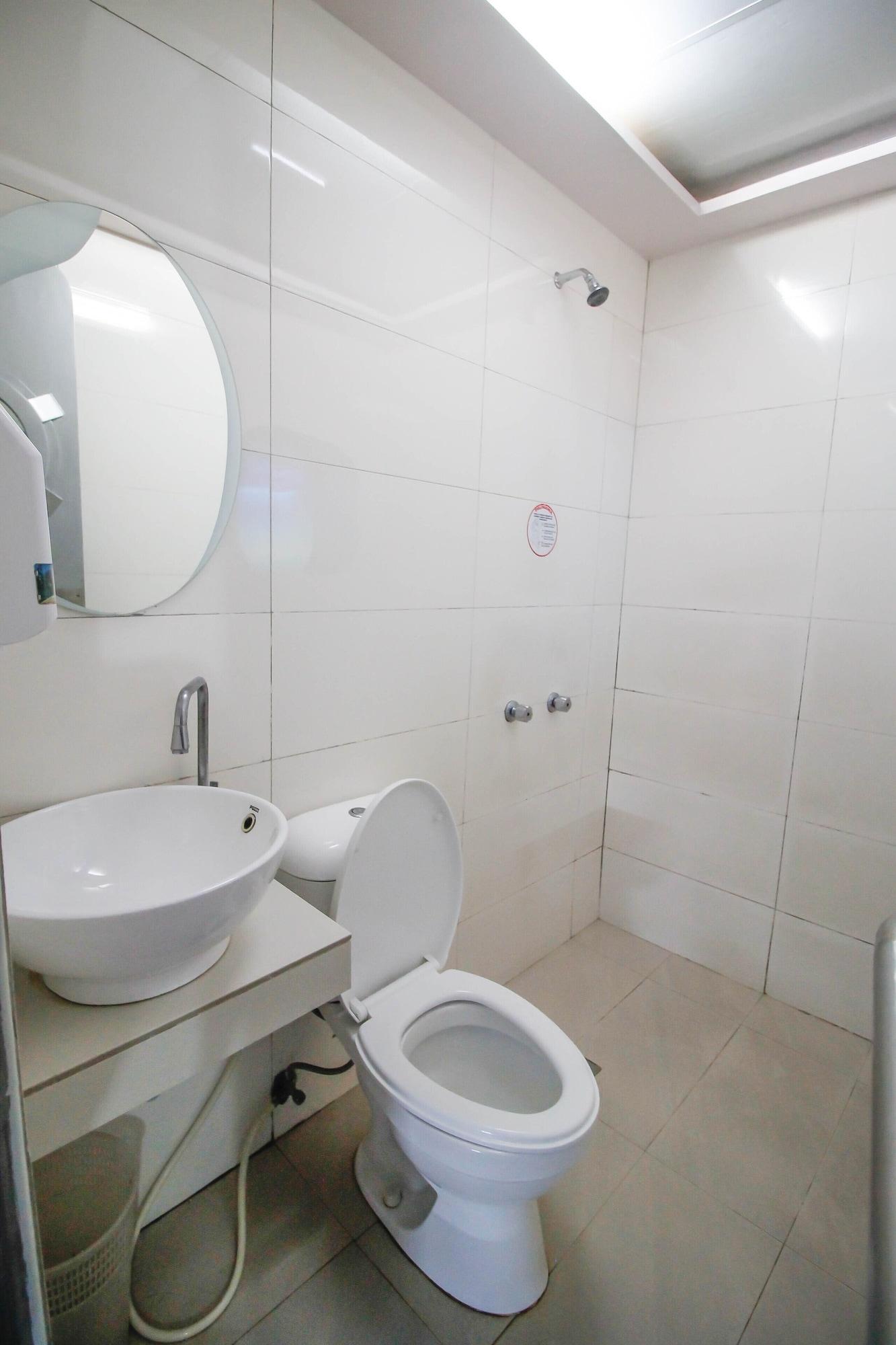 Equipamiento de Habitación Astrotel Cubao