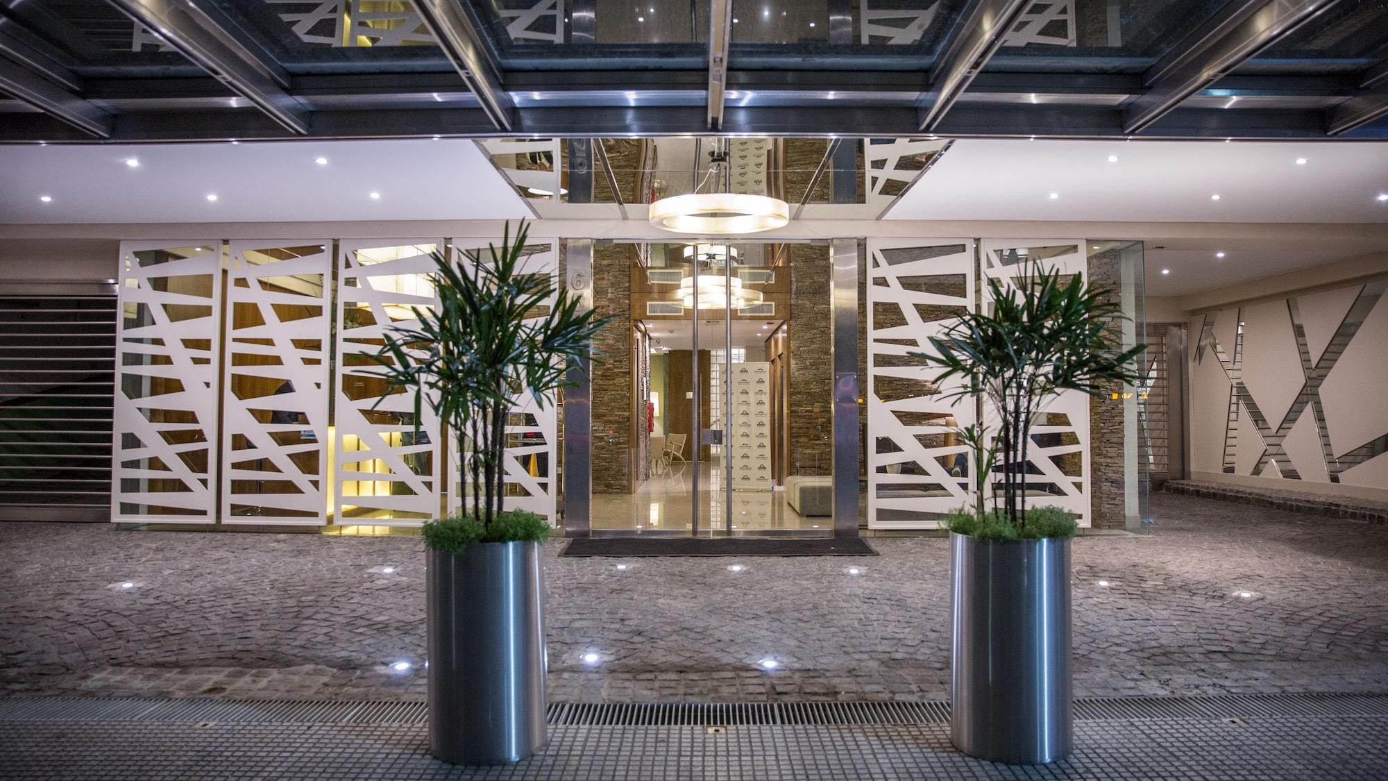 Vista Exterior Howard Johnson Plaza by Wyndham Buenos Aires