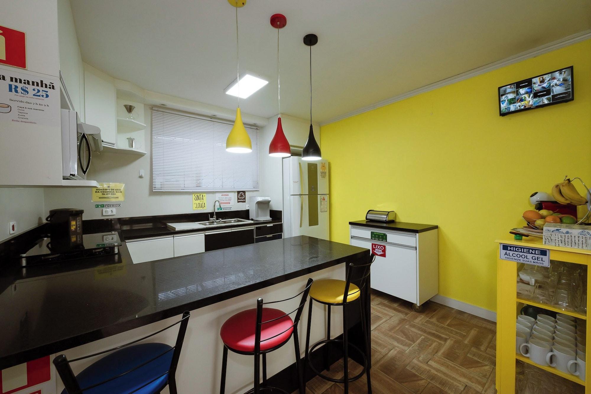 Comodidades del Alojamiento Bela Curitiba Hostel