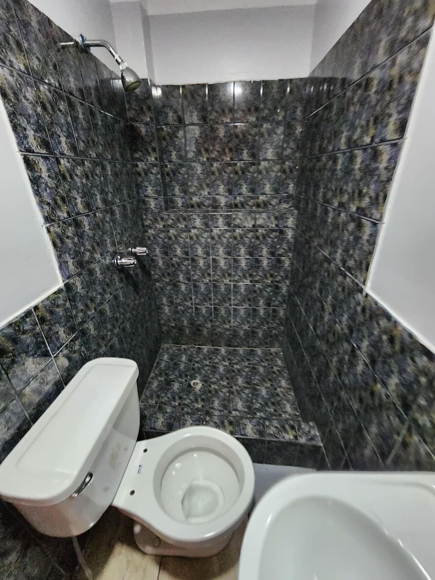 Equipamiento de Habitación HOSTAL PARIS M&P 3