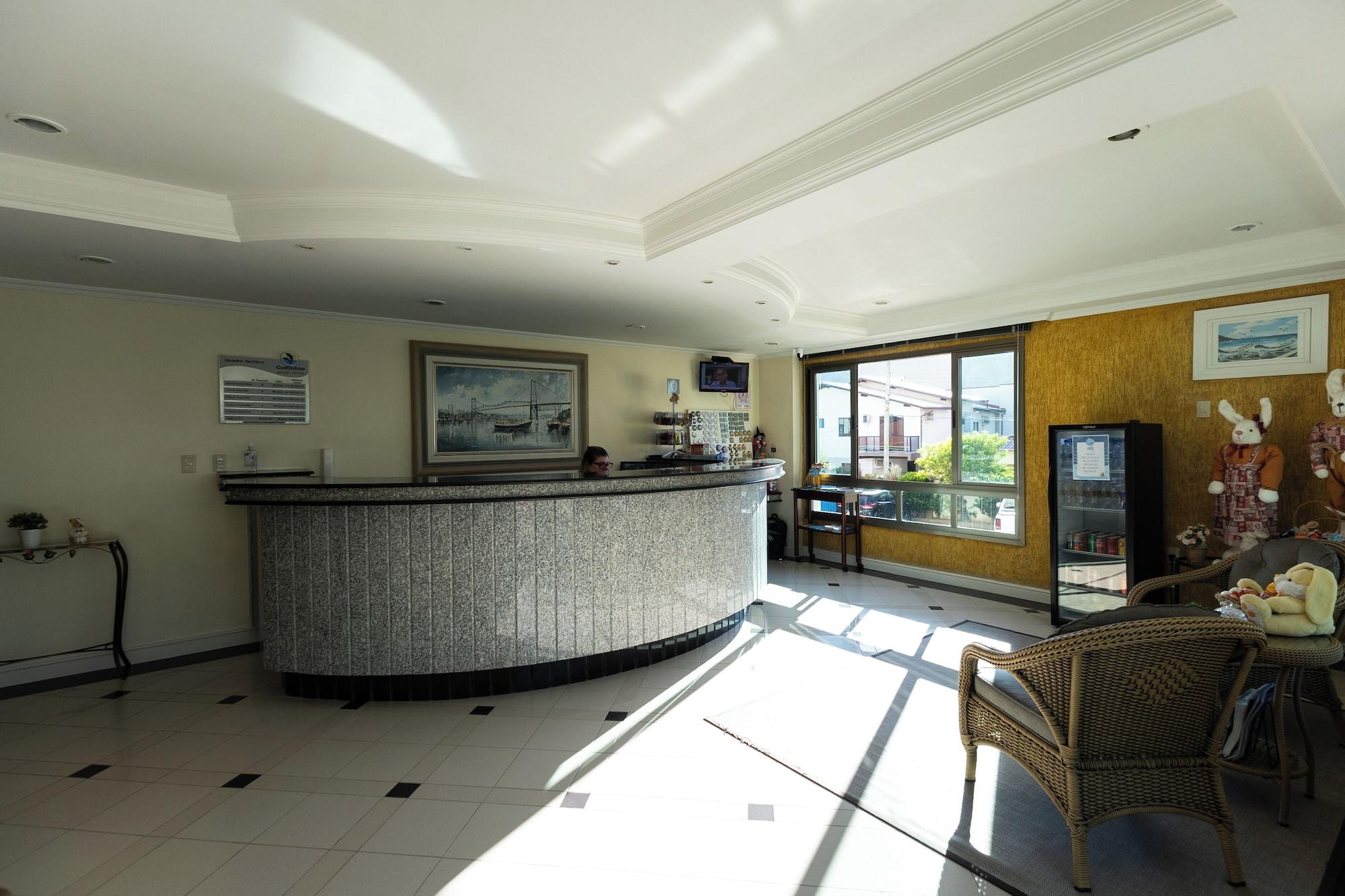 Vista Lobby GOLFINHOS APART HOTEL