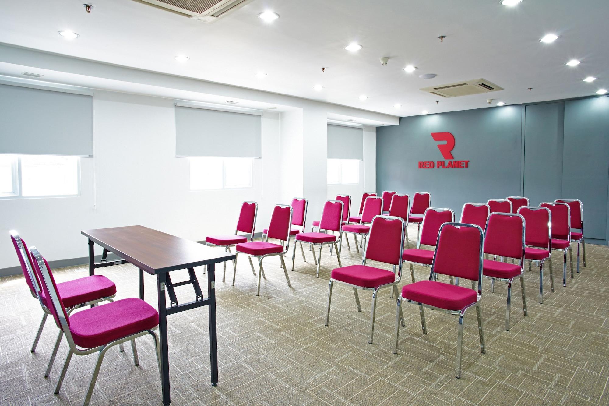 Sala de Reuniones Red Planet Palembang