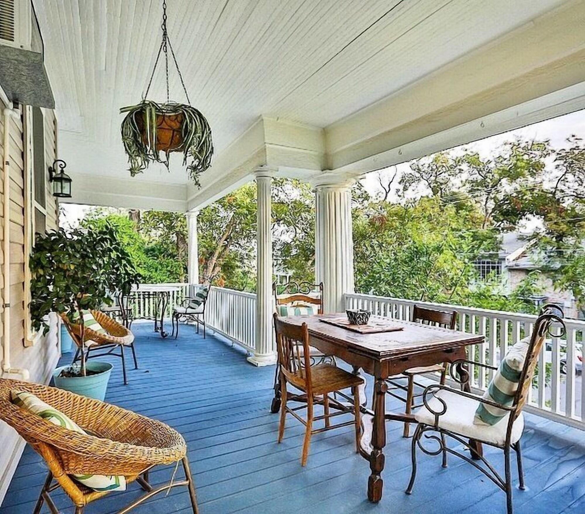 Restaurant O'Casey's Boutique Inn