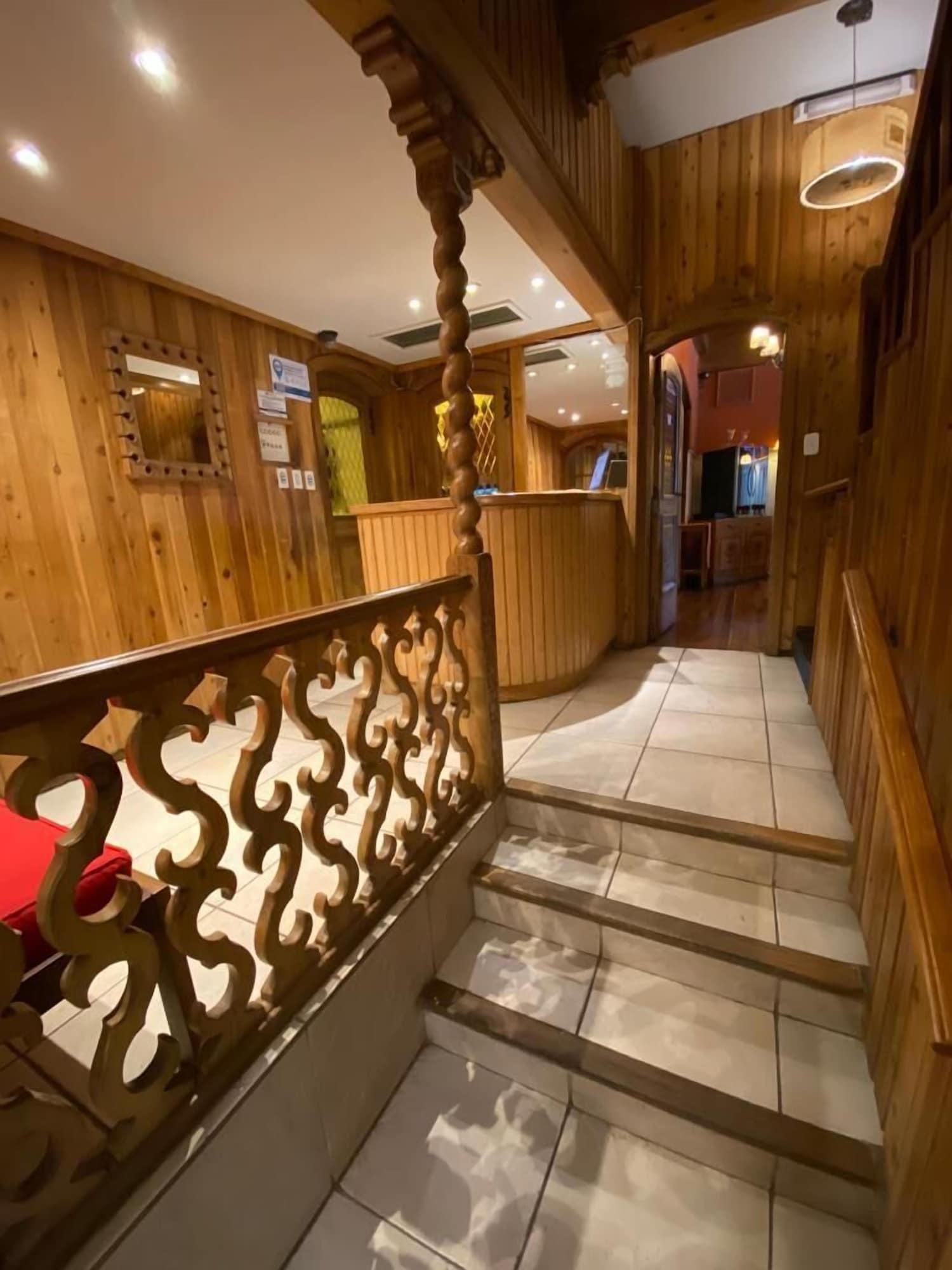 Vista Lobby Hosteria Suiza