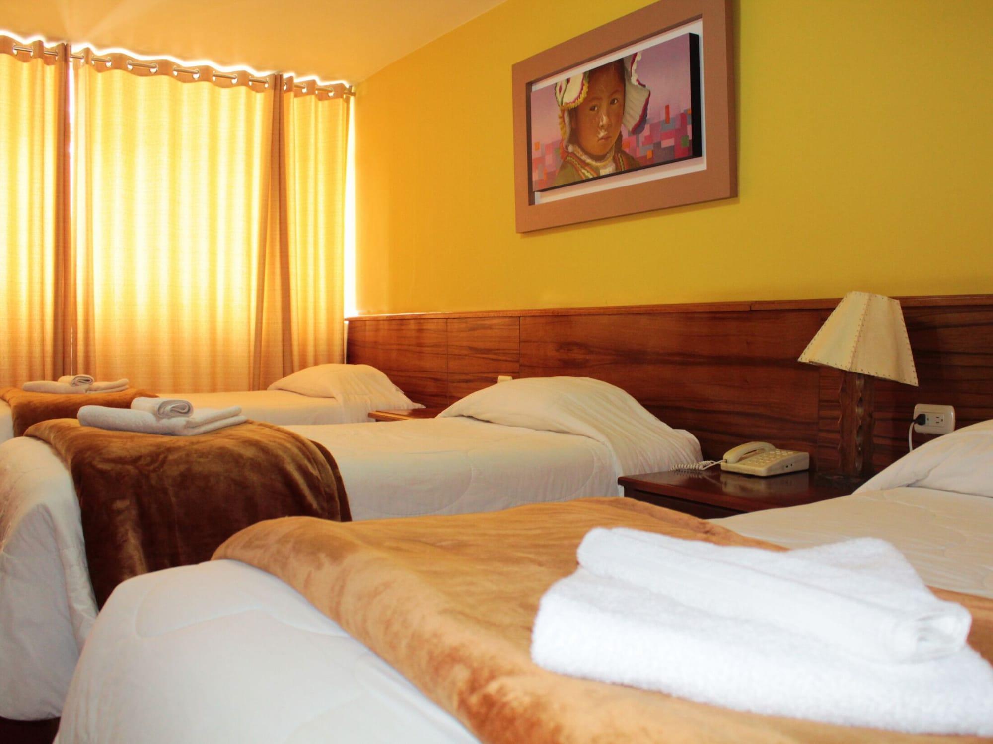 Variados (as) KAARO HOTEL SUITE