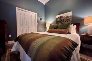 Alquiler Vacacional - Luxury 1BR/BA Loft in the Heart of Downtown Marshall