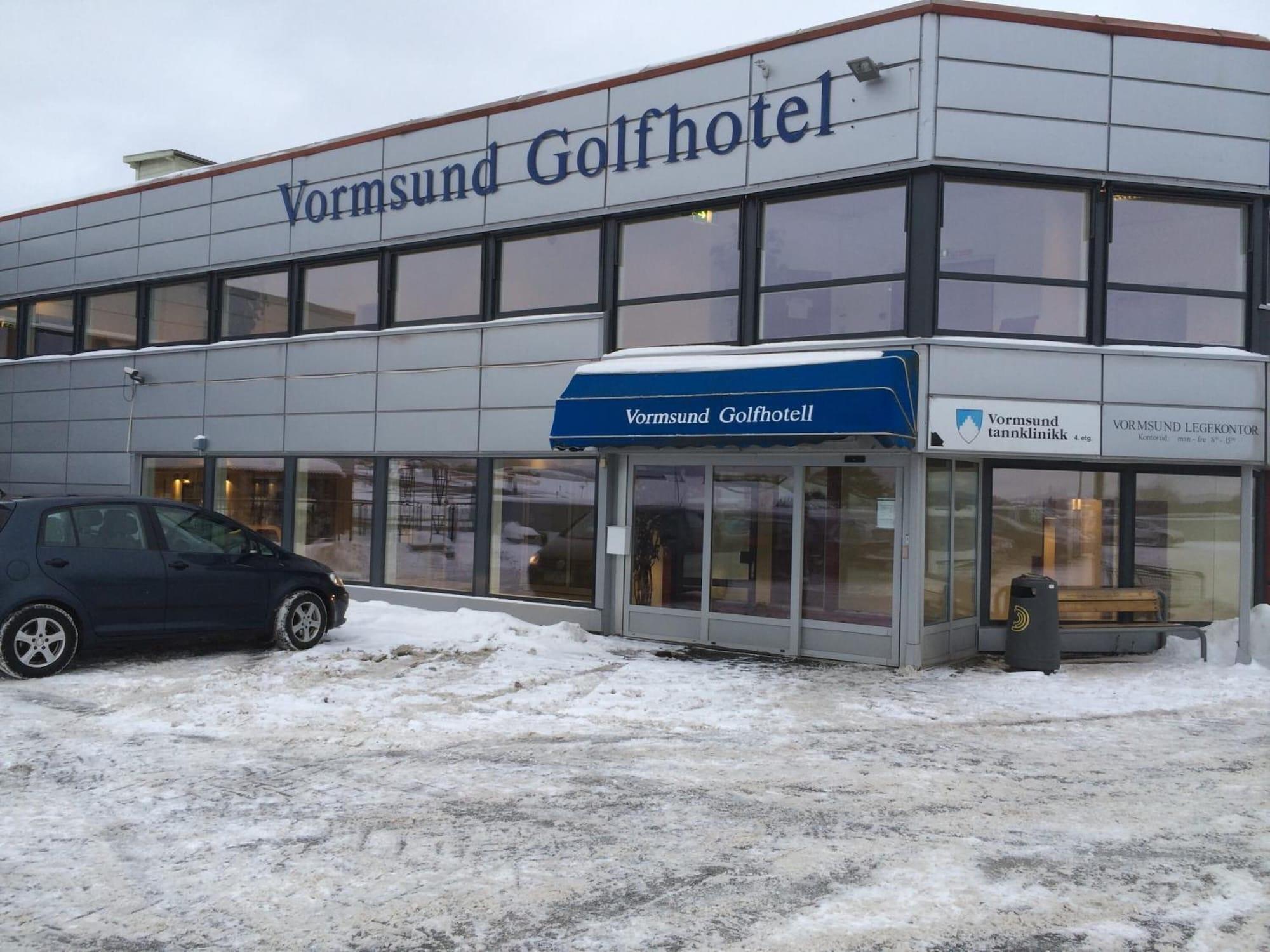Vista Exterior Vormsund Golf Hotell Bed & Breakfast