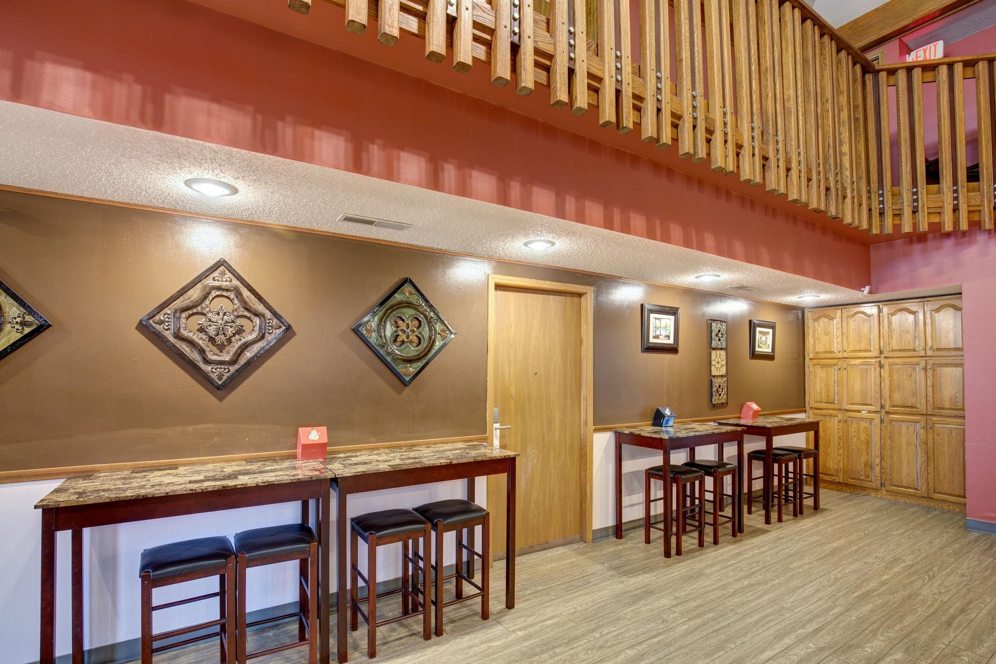 Restaurant Howard Johnson by Wyndham Branson Theatre District