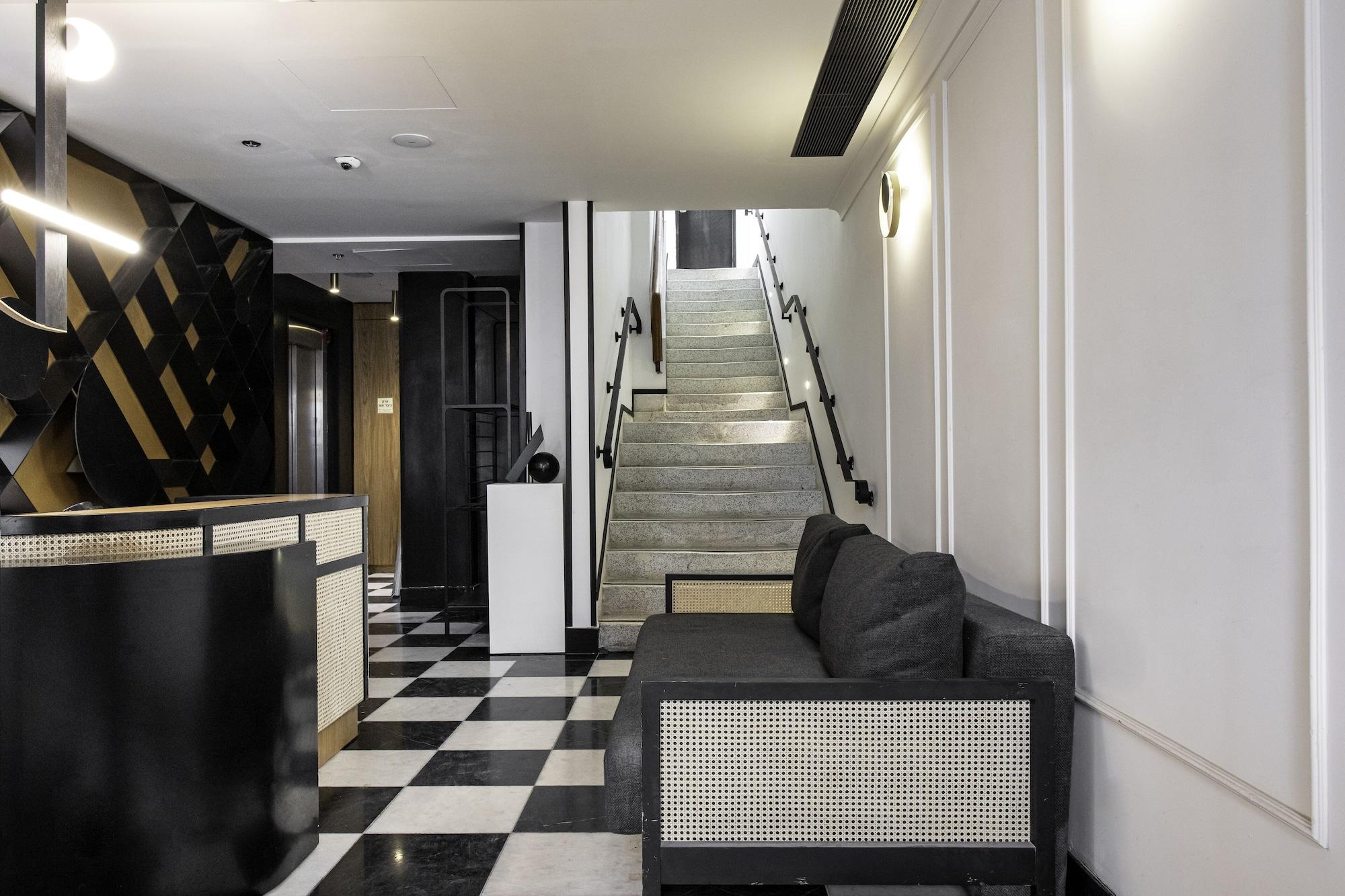 Vista Lobby Theodor Rothschild Tel-Aviv