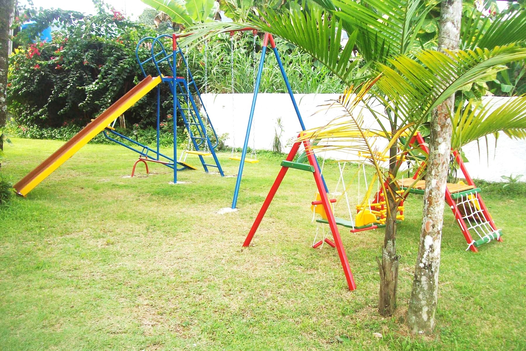 Instalaciones Recreativas Aquamarine Pousada e Chalés
