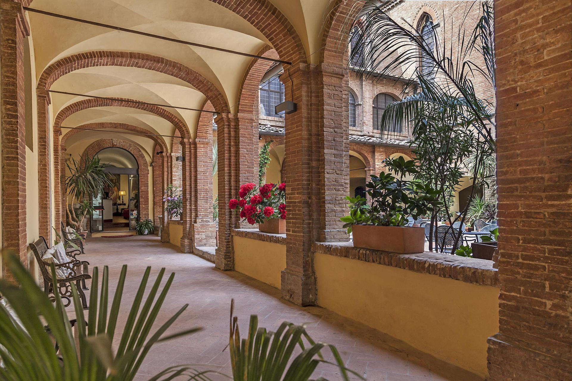 Vista Lobby Il Chiostro del Carmine