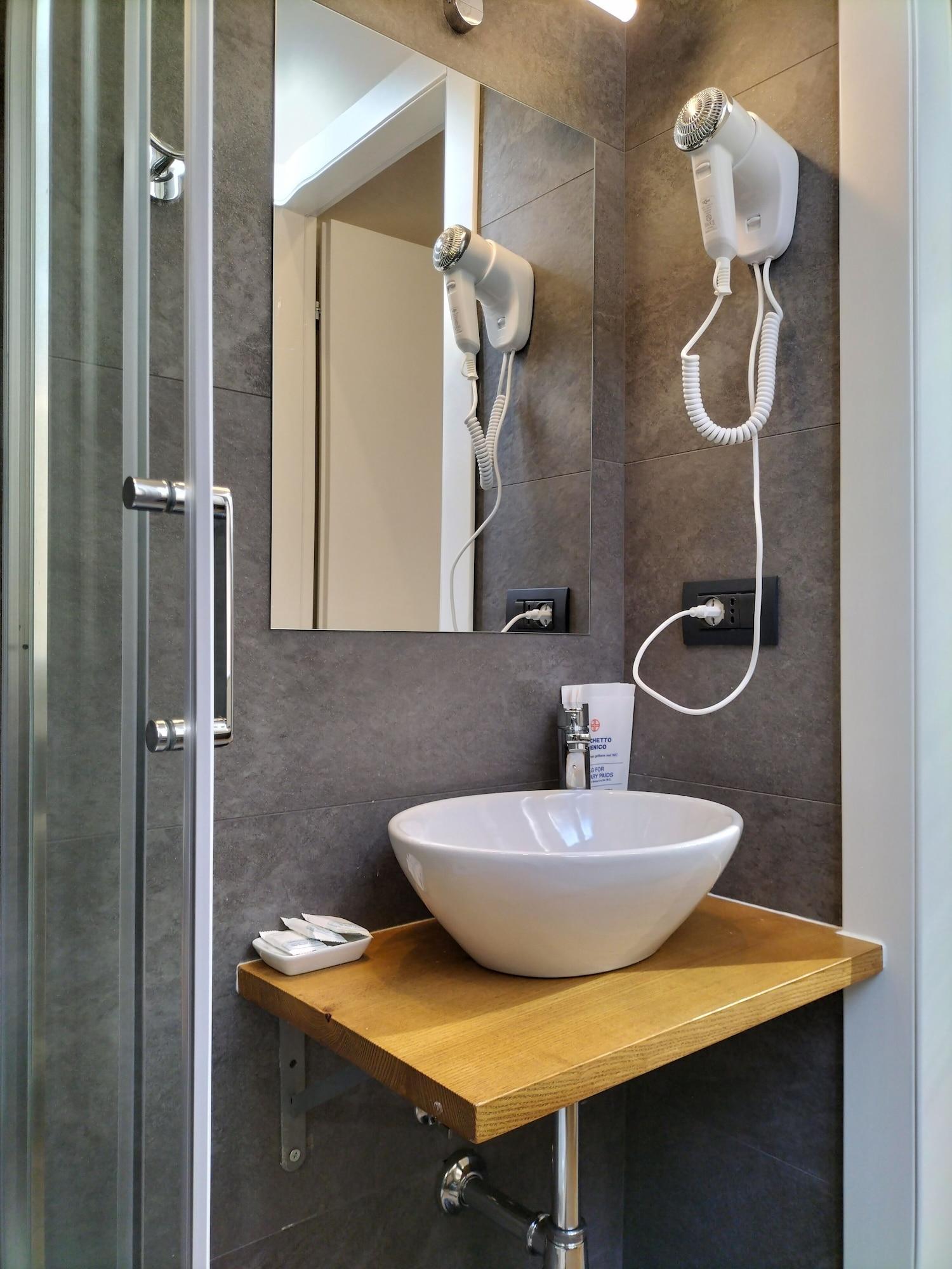 Equipamiento de Habitación Hotel Camilla Guelfa