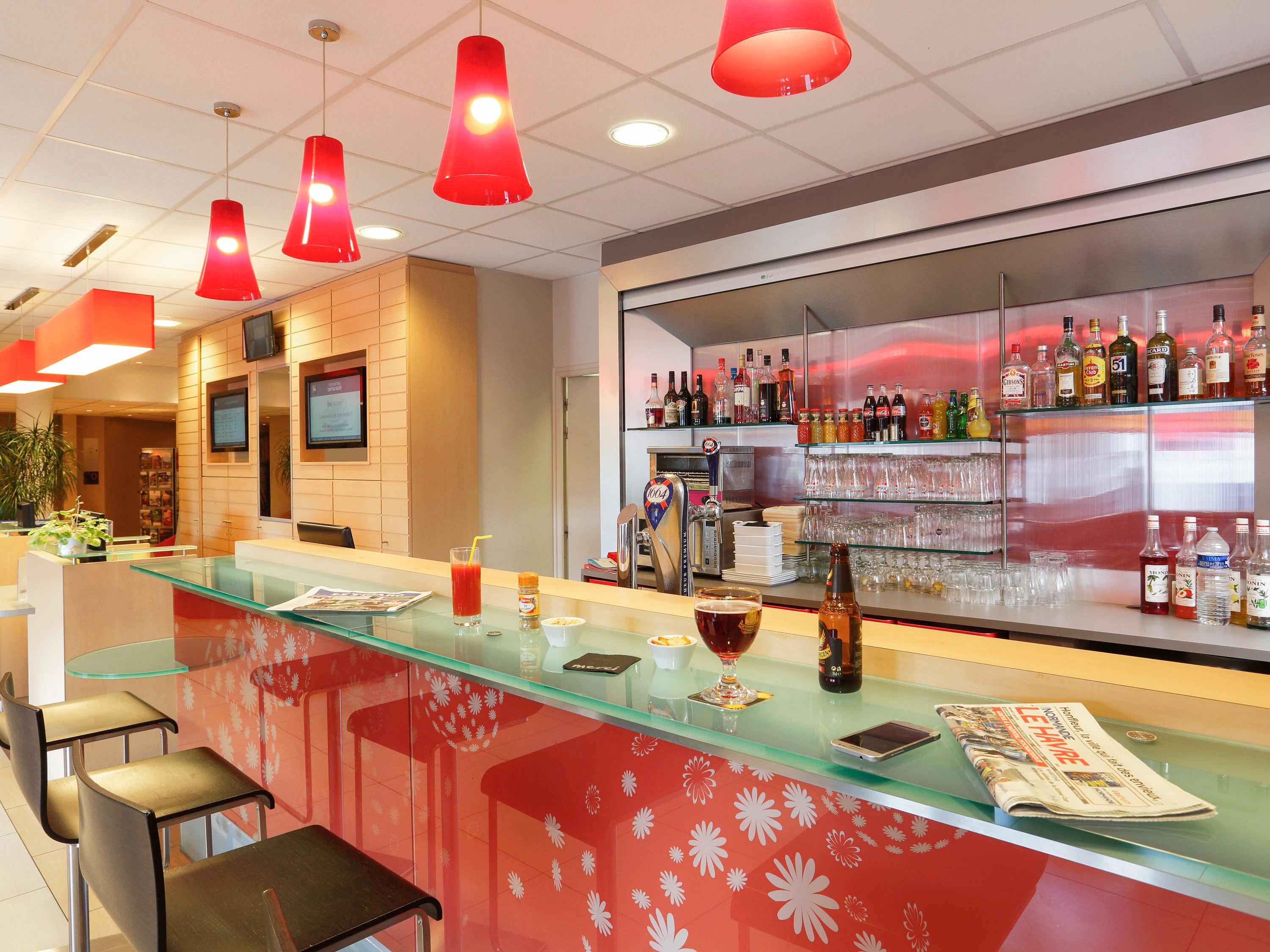 Bar/Salón ibis Le Havre Sud Harfleur