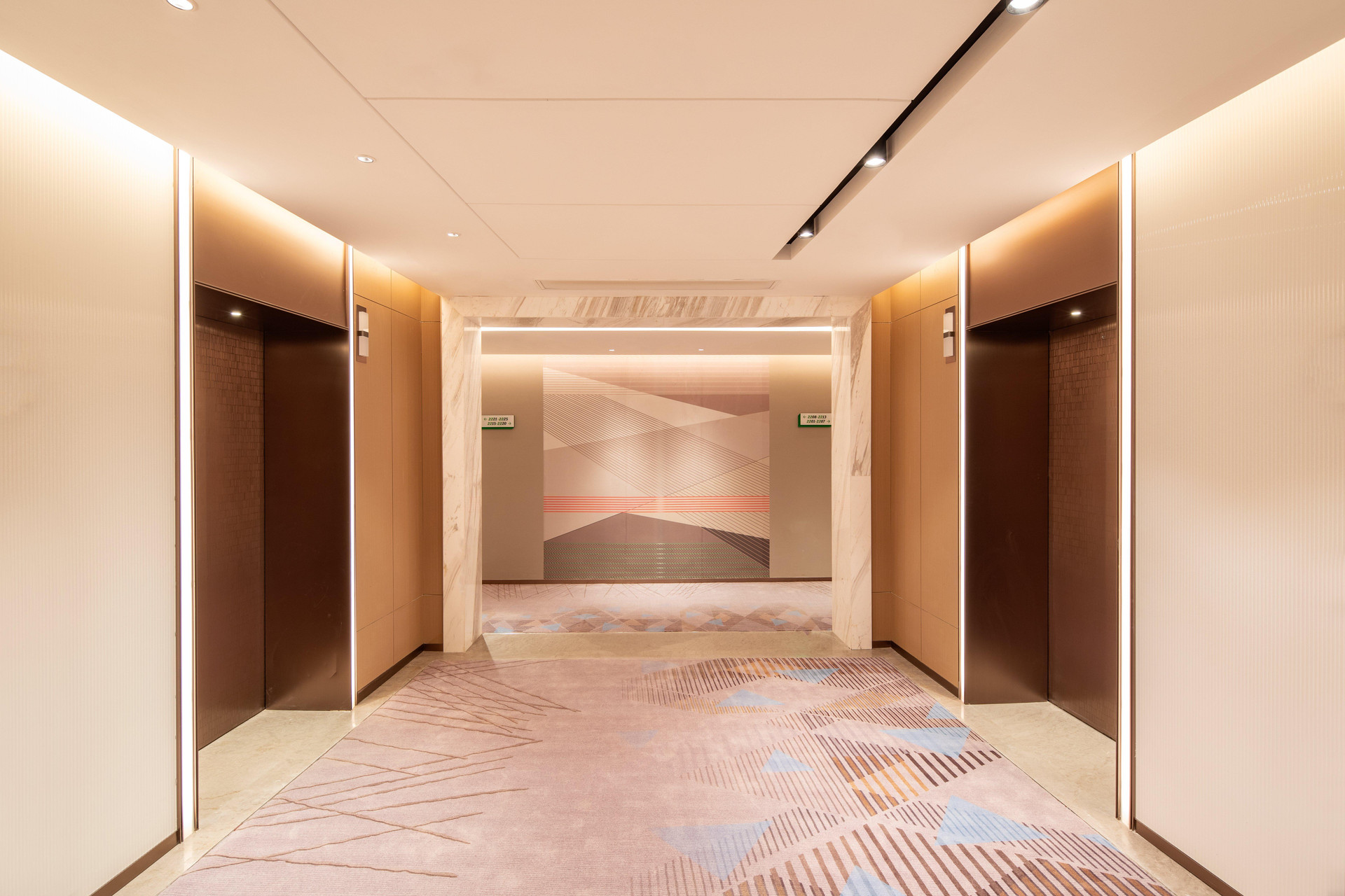 Vista Lobby Holiday Inn Shanghai Nanjing Road