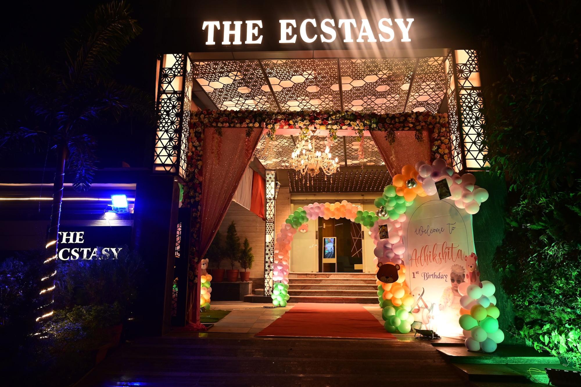 Vista Exterior The Ecstasy Hotel