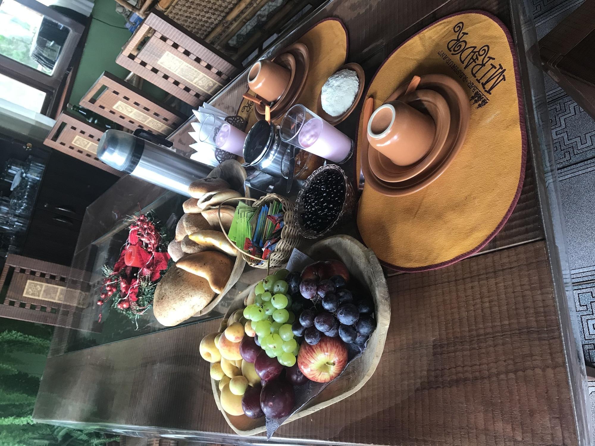 Equipamiento de Habitación Cabaña - Bar- Restaurante El Mirador