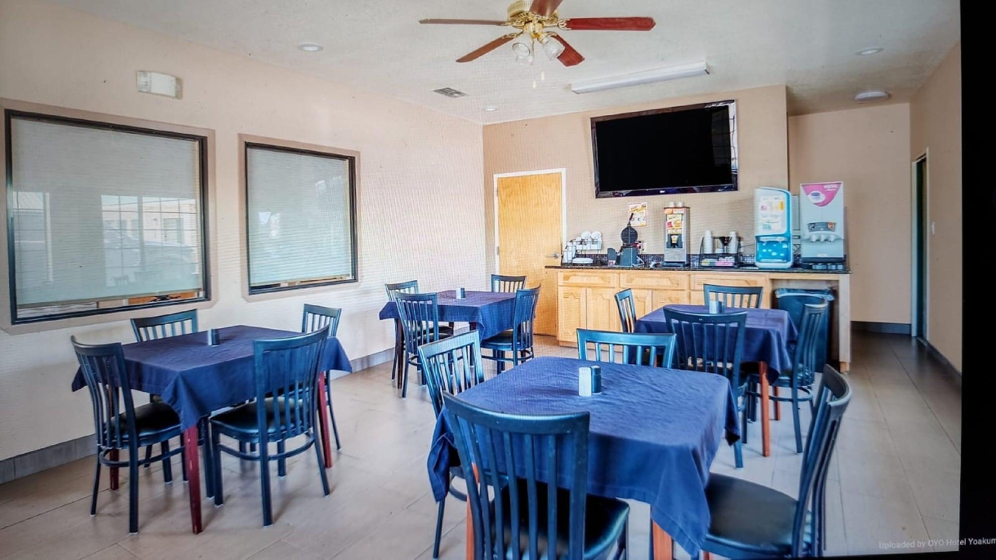 Restaurant OYO Hotel Yoakum West