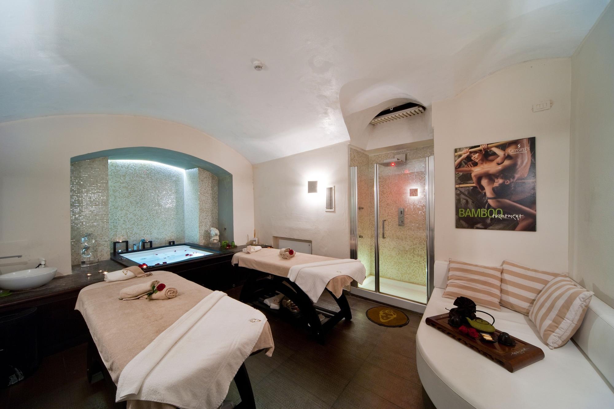 Spa Navona Palace Luxury Inn